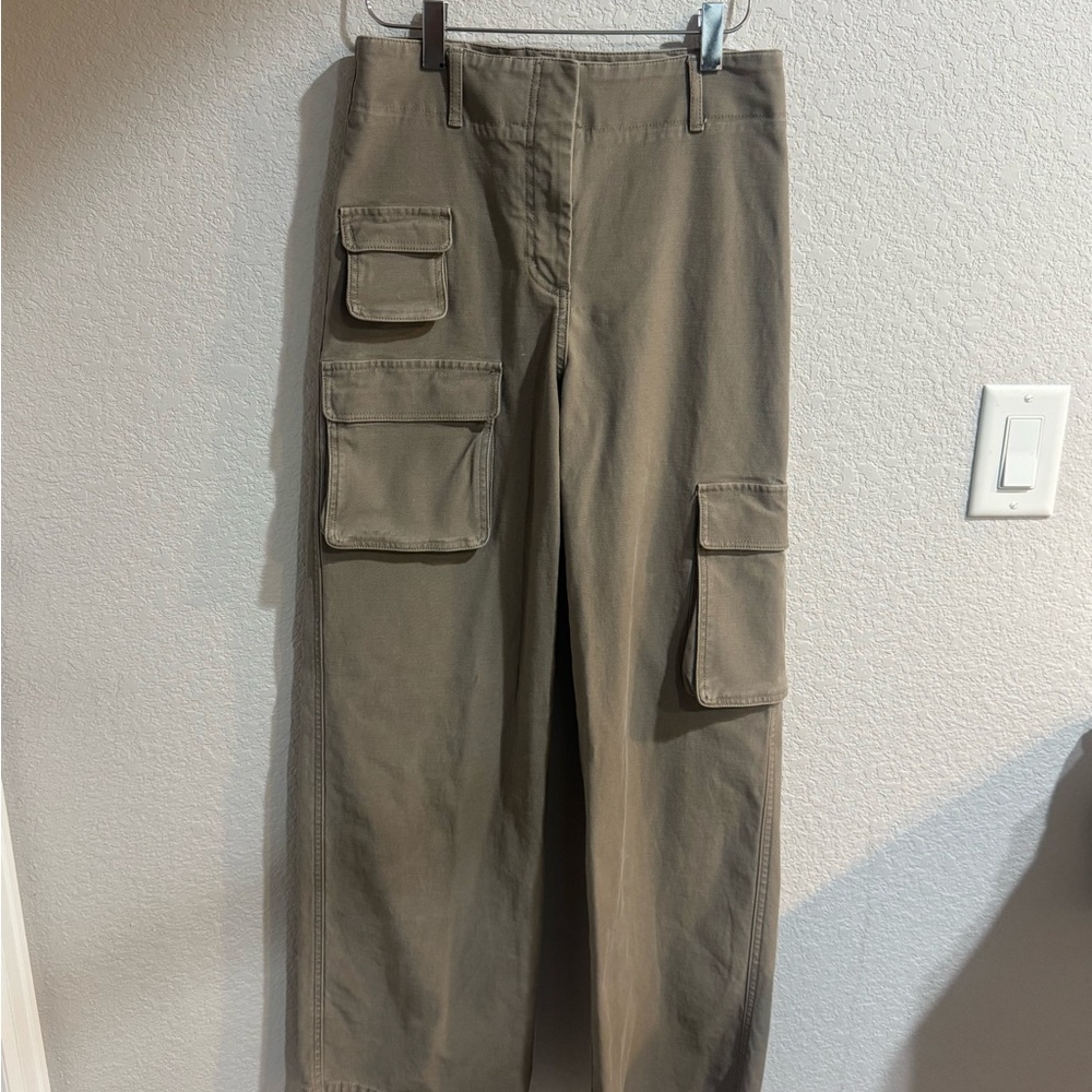 Wilfred Free Aritzia Olive Cargo Wide-Leg Trousers with Flap Pockets